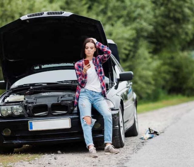 Ką daryti sugedus automobiliui kelyje?